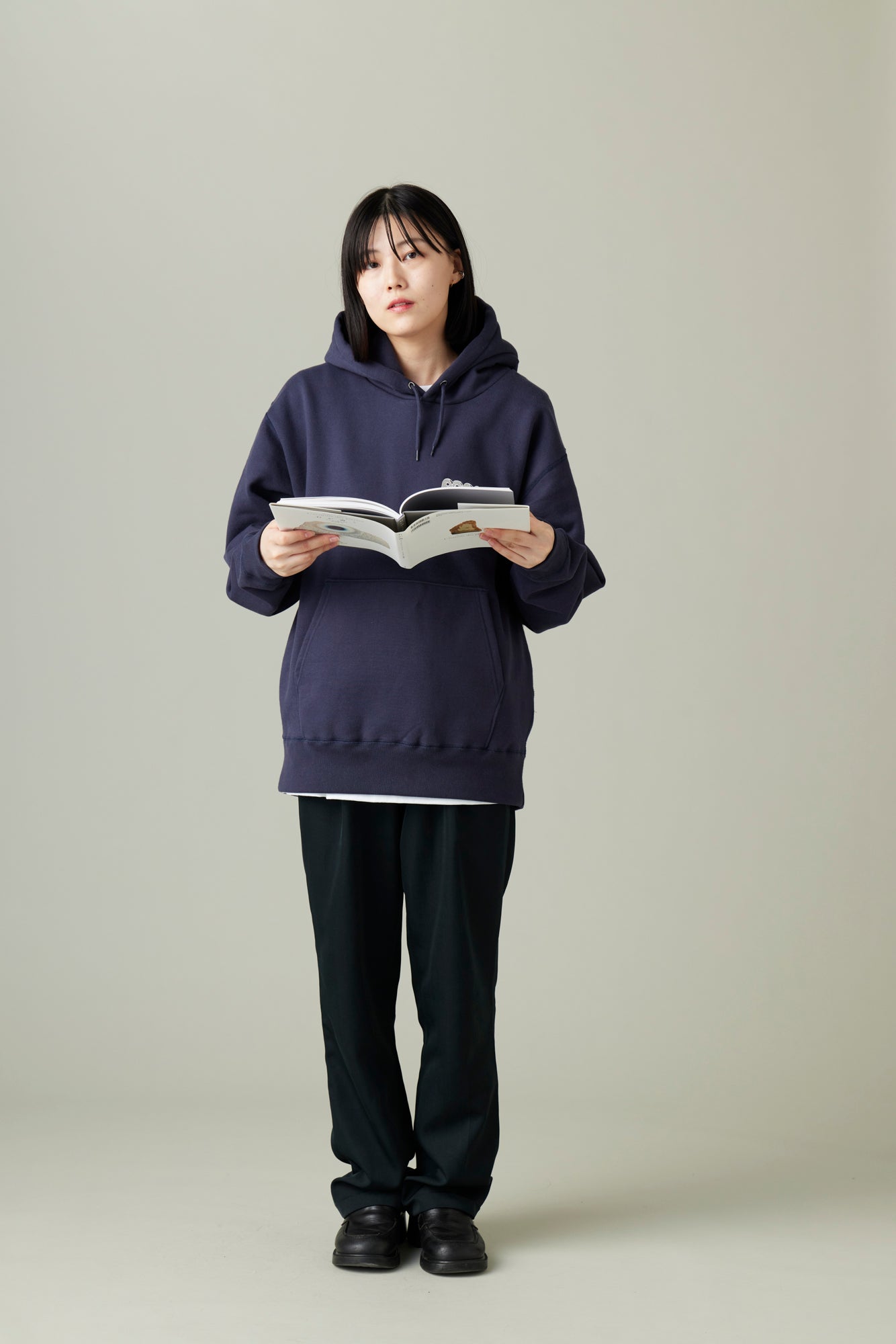 受注生産・12月後半から発送予定] POPEYE BOOK CLUB Hoodie / Navy