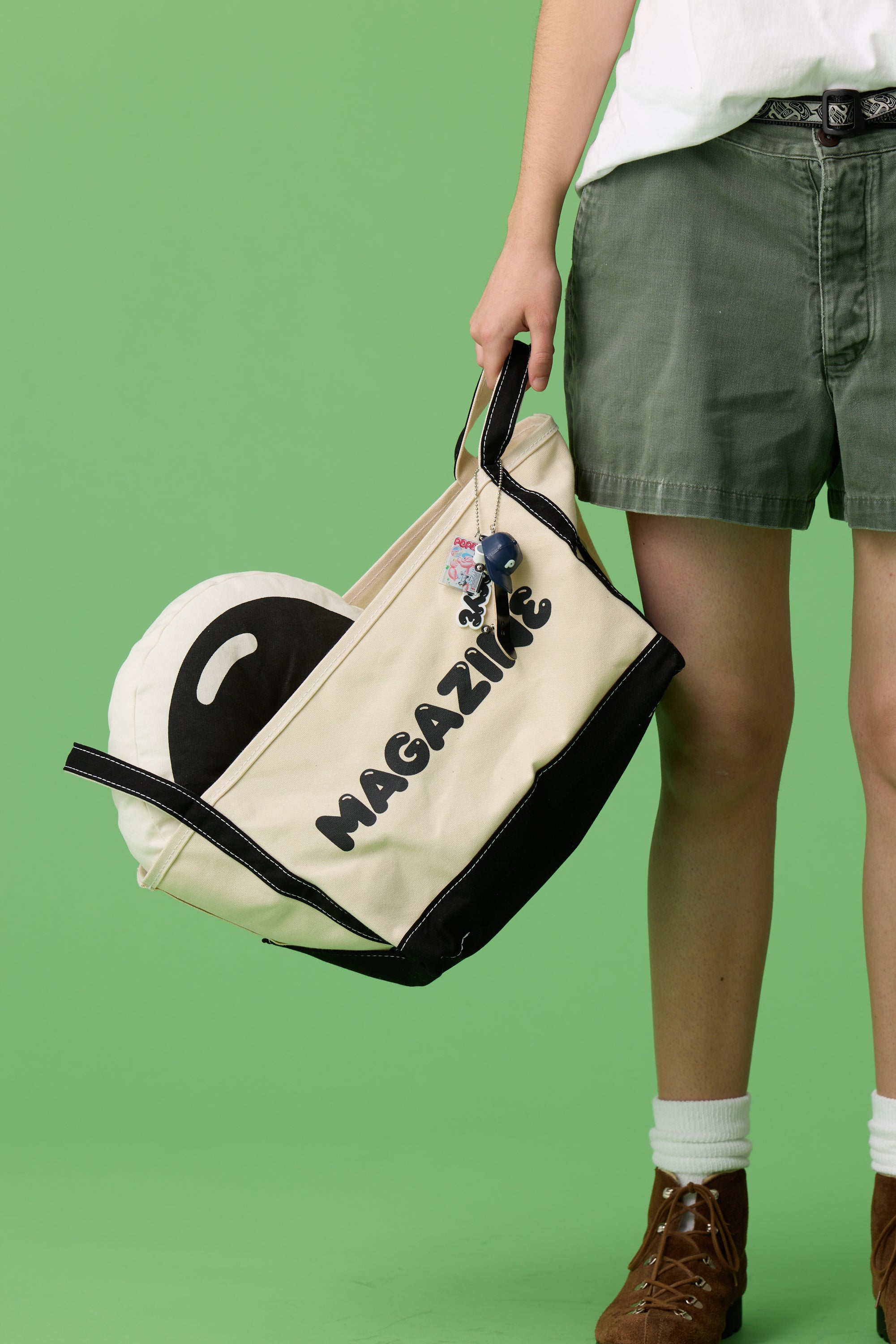 受注生産・11月中旬から発送予定] P-BOOK TOTE - POPEYE ONLINE STORE