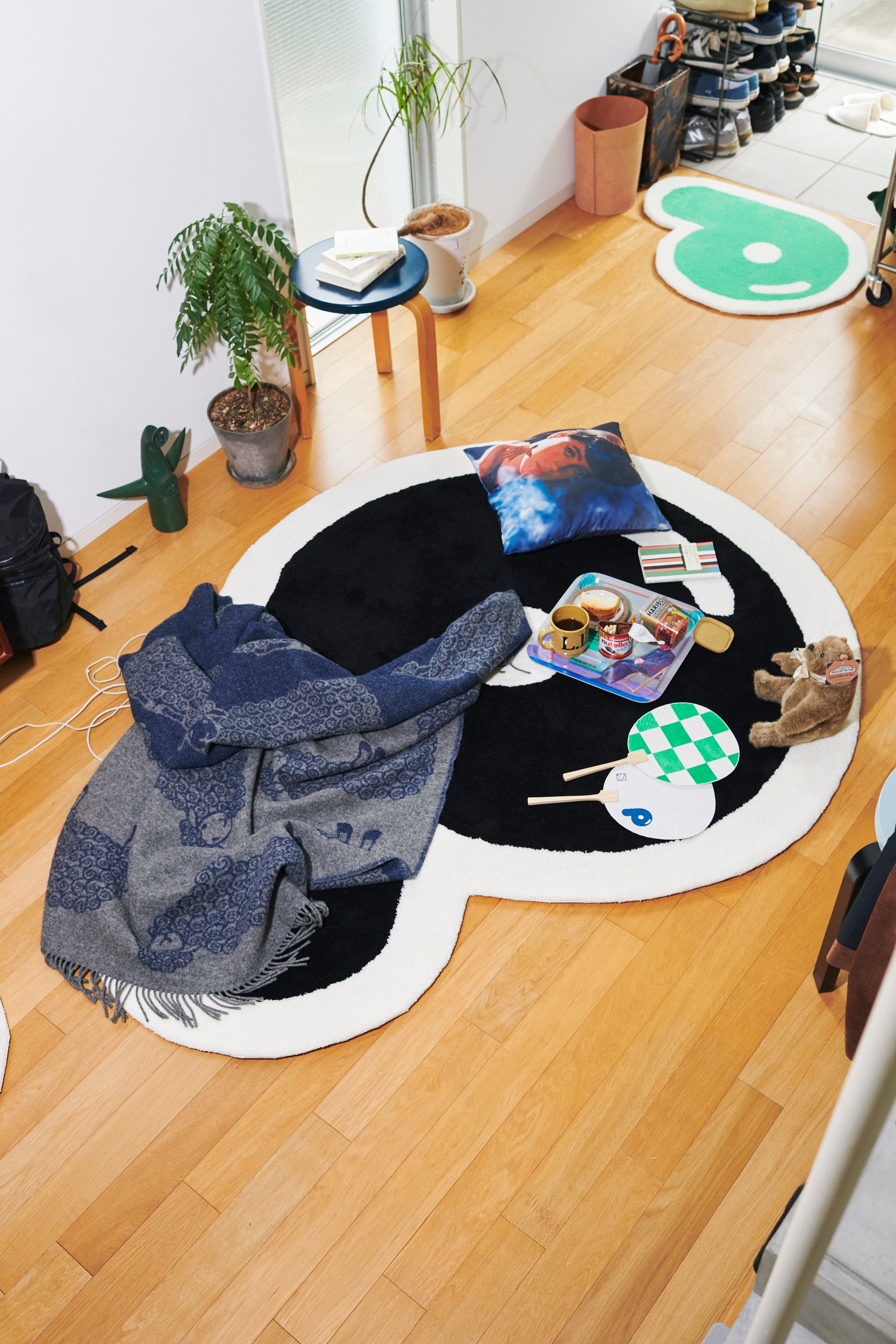 受注生産・5月末 - 6月末までに発送予定] P Rug (Big) - POPEYE ONLINE